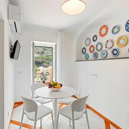 Torre Paradiso 3* Minori