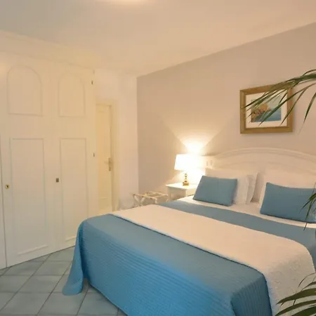 Torre Paradiso 3* Minori