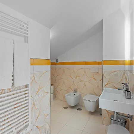 Torre Paradiso 3* Minori