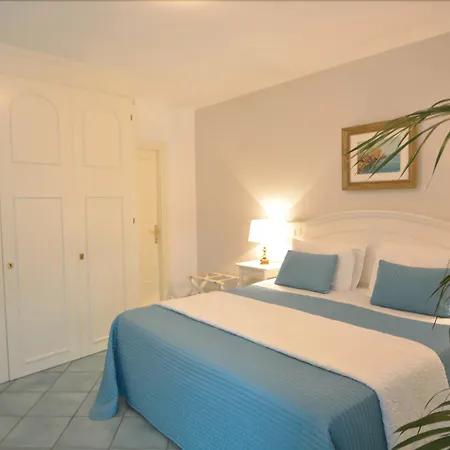 Aparthotel Torre Paradiso Minori