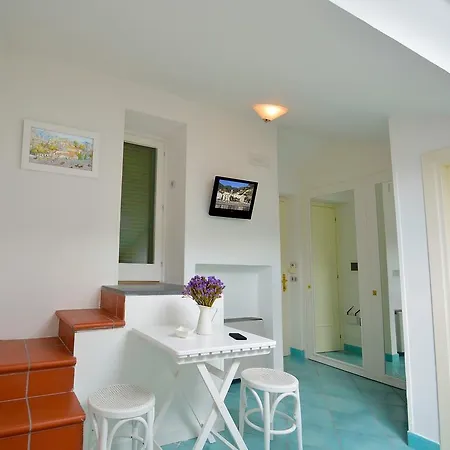 Aparthotel Torre Paradiso Minori