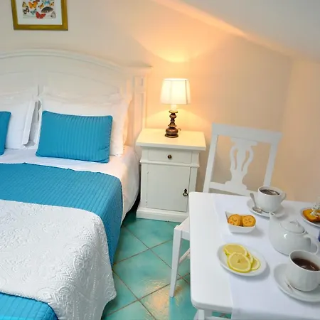 Aparthotel Torre Paradiso Minori