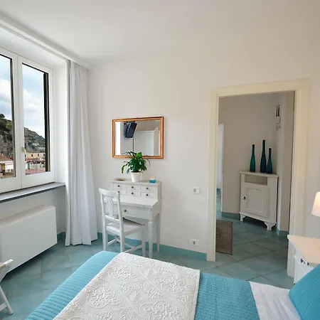 Aparthotel Torre Paradiso 3*