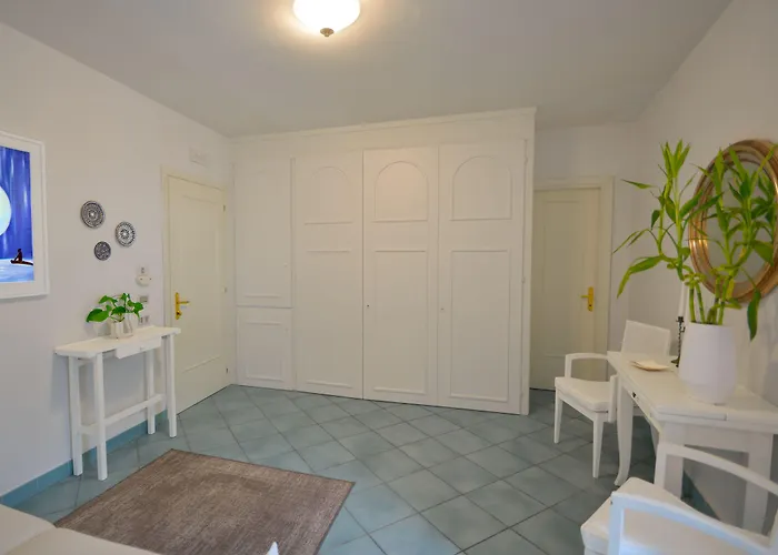 Torre Paradiso Aparthotel 3*