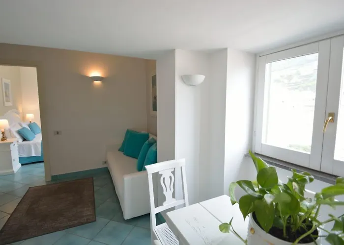 Torre Paradiso 3* Minori